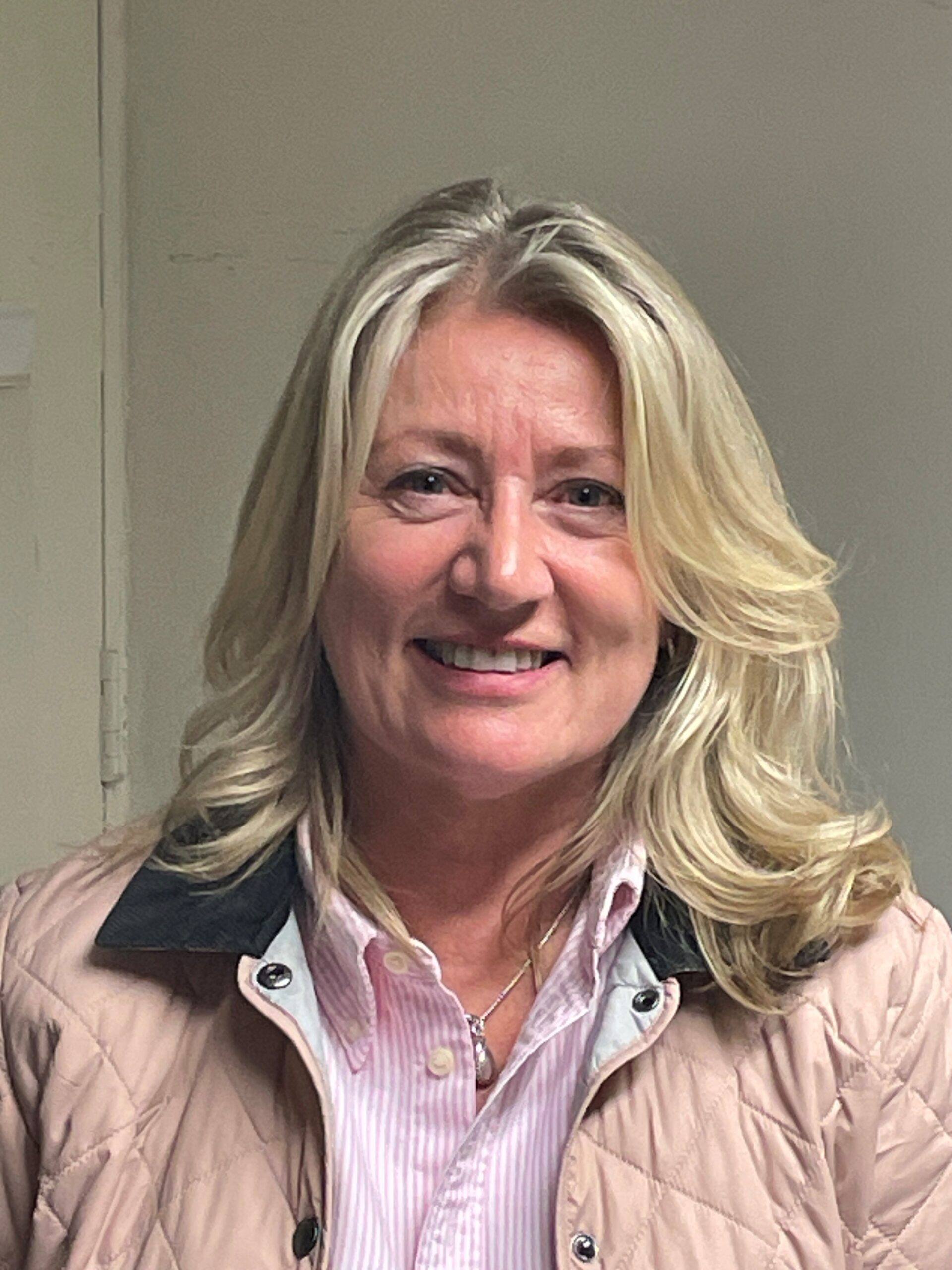 Lesley Davenport